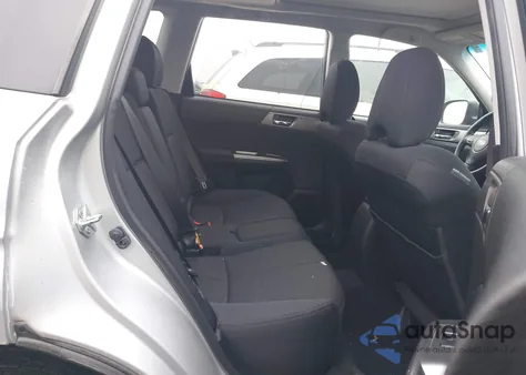 2011 Subaru Forester 2.5X Premium z USA, uszkodzony, nr VIN JF2SHADC3BG717242